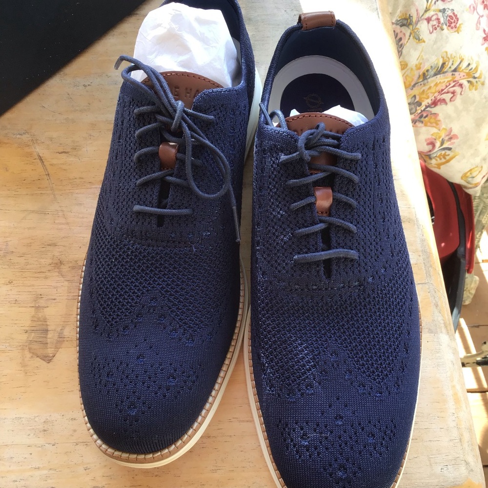 New in box cole Haan zerogrand shoes